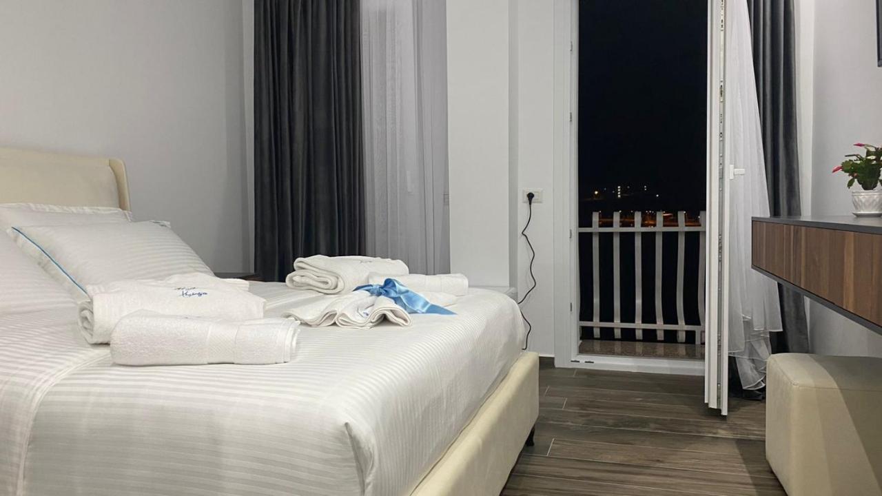 Bujtina Xhabakja Hotel Belsh Eksteriør billede